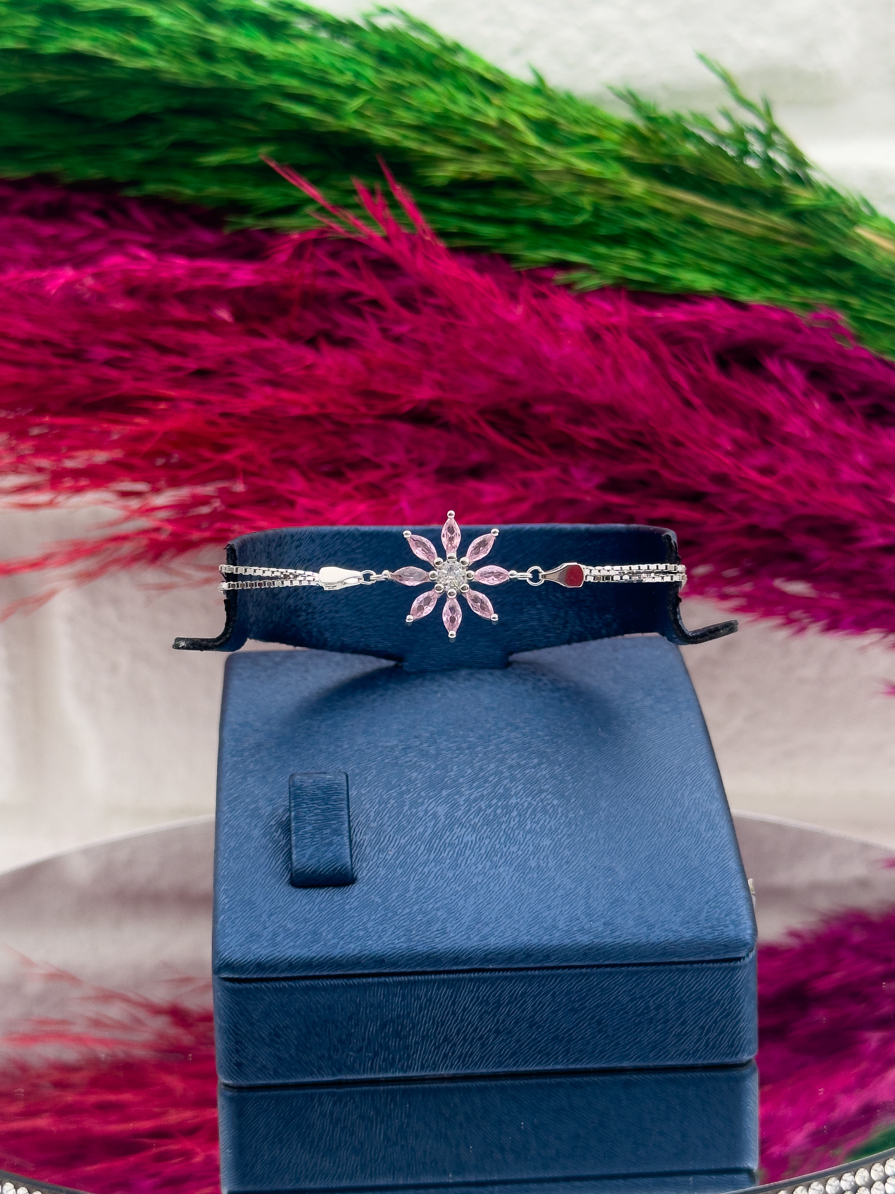 925 Ayar Gümüş Pembe Kuvars Taşlı Özel Üretim Lotus Modeli Zarif Kadın Bileklik