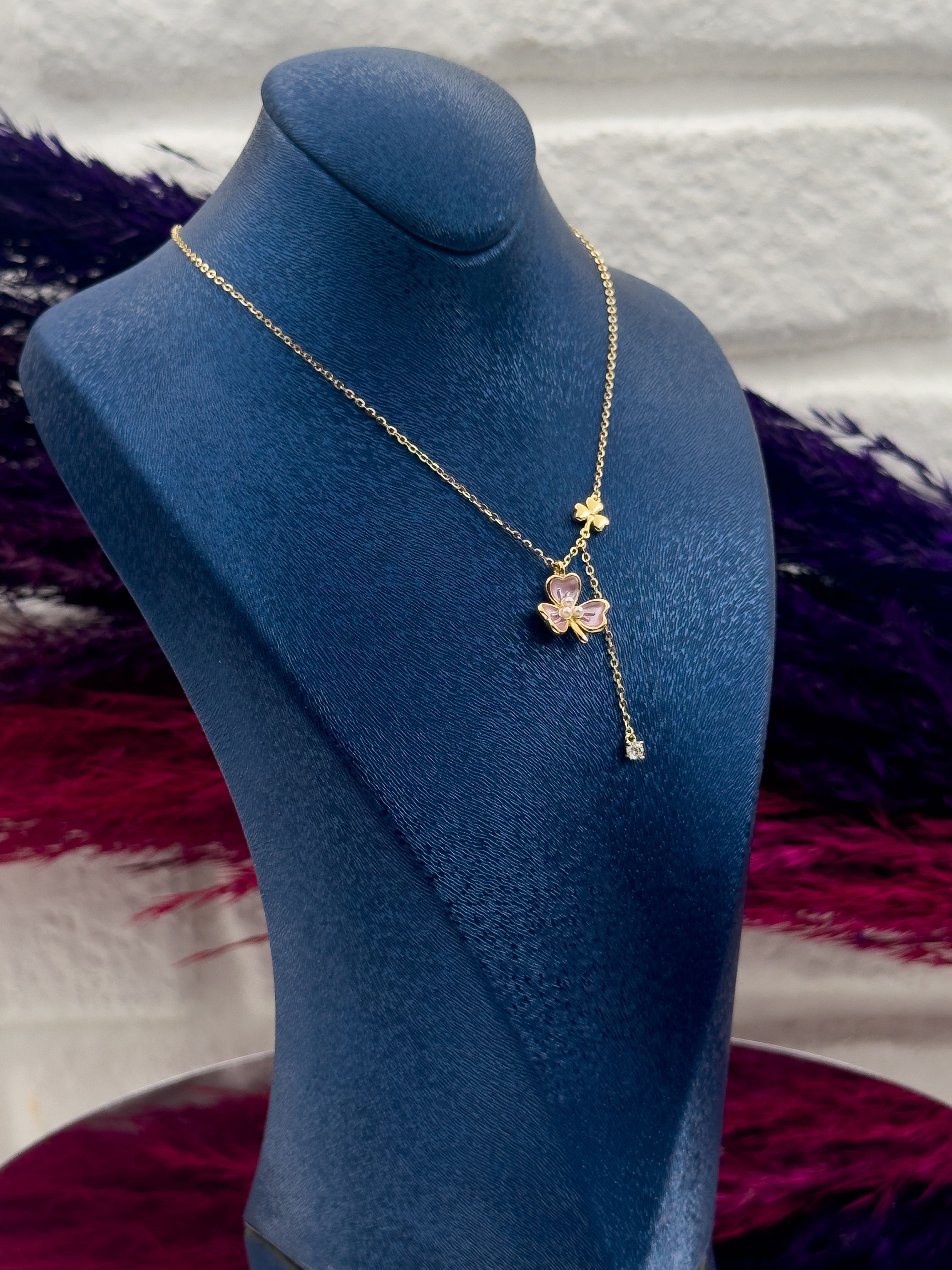 925 Ayar Gümüş Gold Renk Mineli Kelebek Modeli Zarif Kadın Kolye