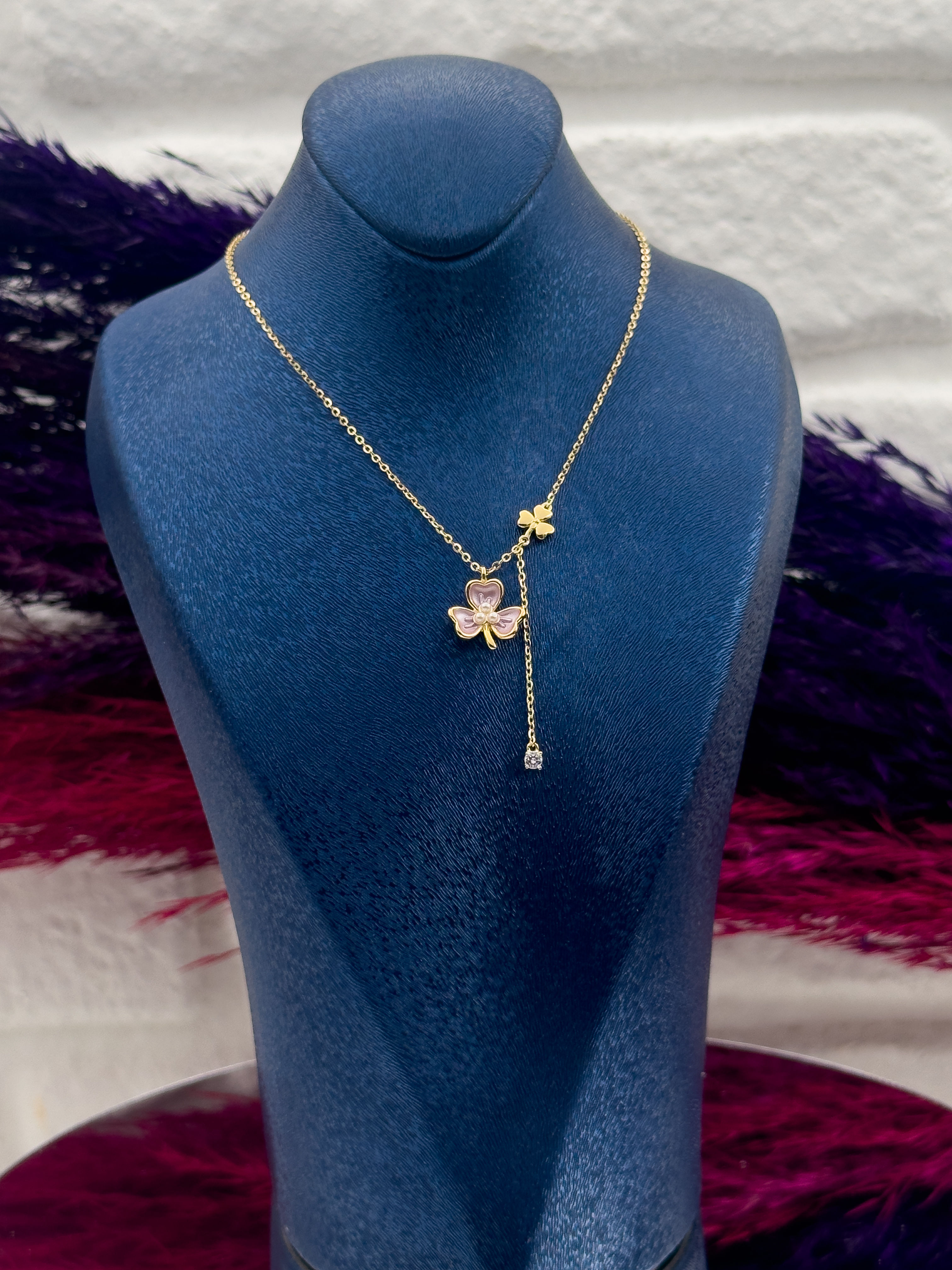 925 Ayar Gümüş Gold Renk Mineli Kelebek Modeli Zarif Kadın Kolye