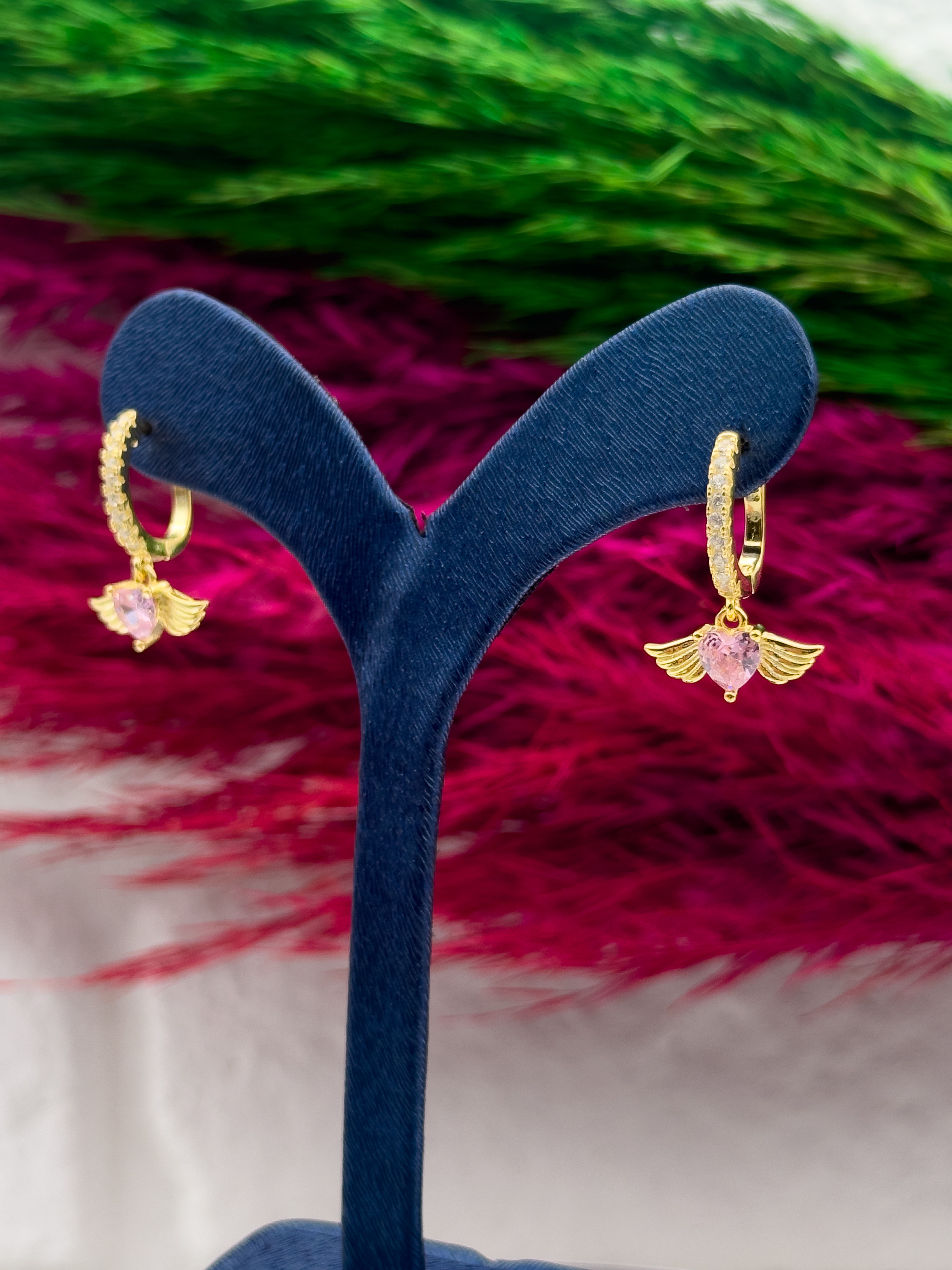 925 Ayar Gümüş Gold Renk Kalpli Pembe Kuvars Taşlı Melek Kanadı Modeli Lüks Kadın Küpe