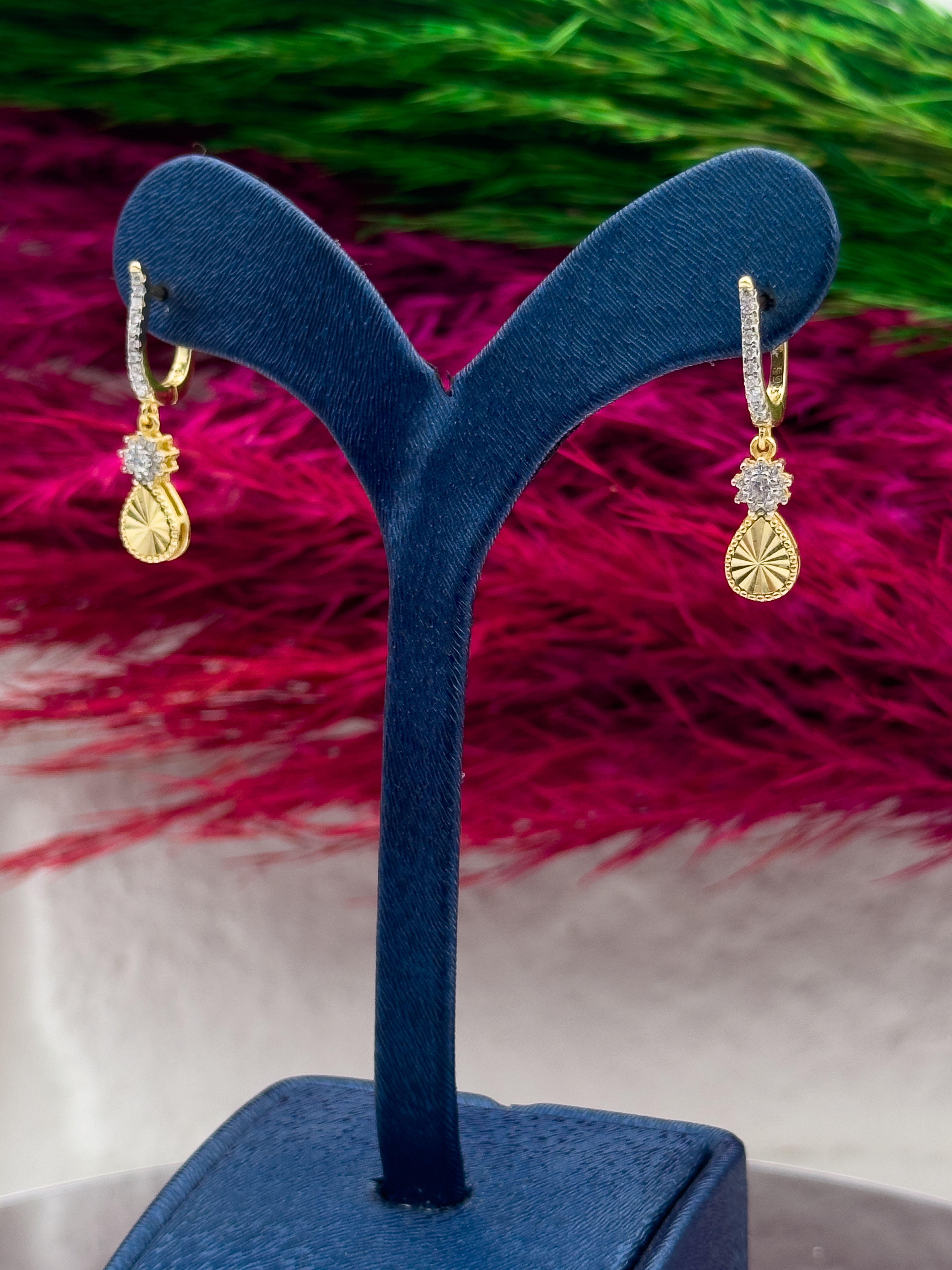 925 Ayar Gümüş Kalemli Gold Renk Sallantılı Lüks Kadın Küpe