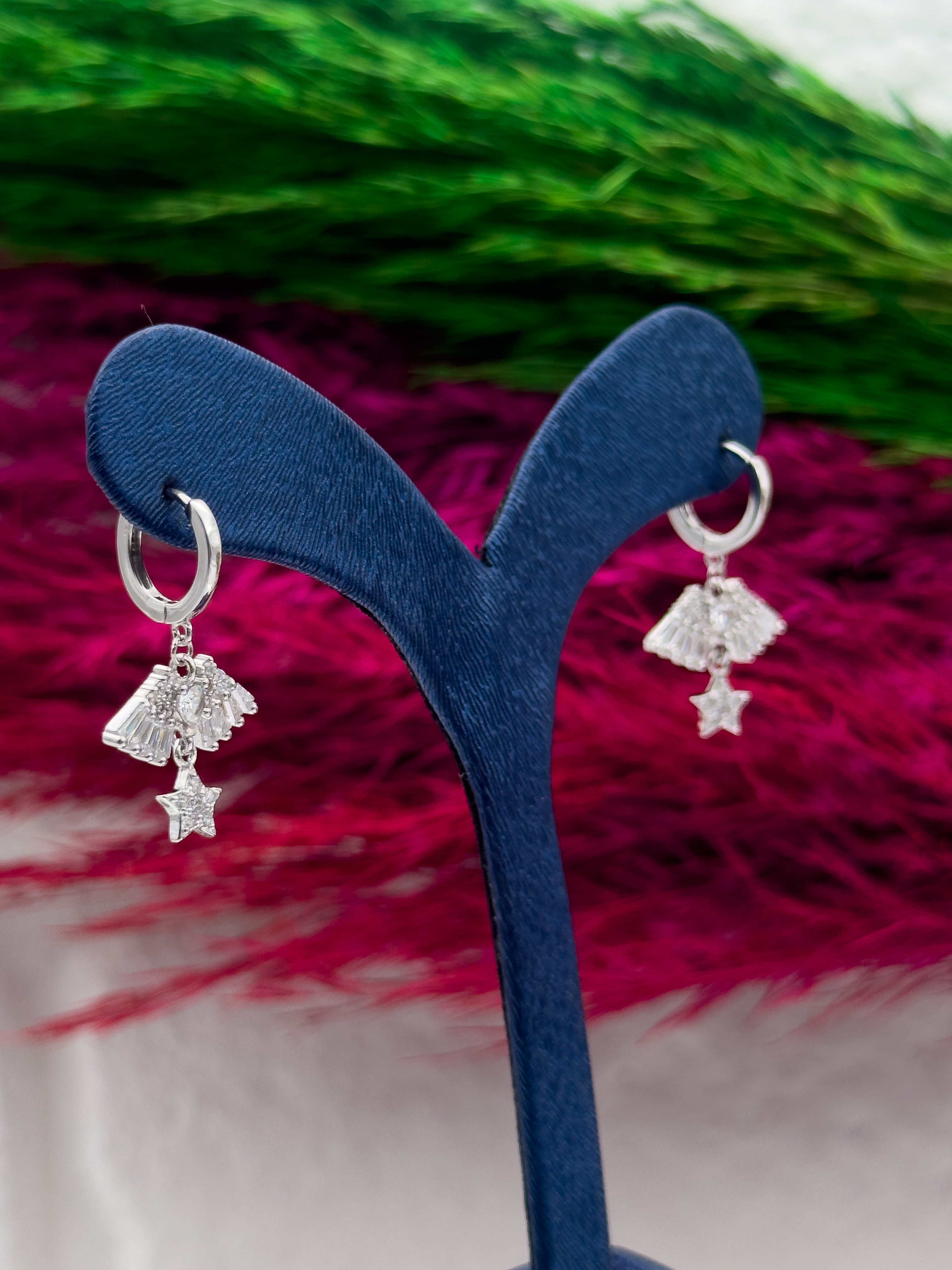 925 Ayar Gümüş Özel Tasarım Melek Kanadı & Yıldız Modeli Zarif Kadın Küpe