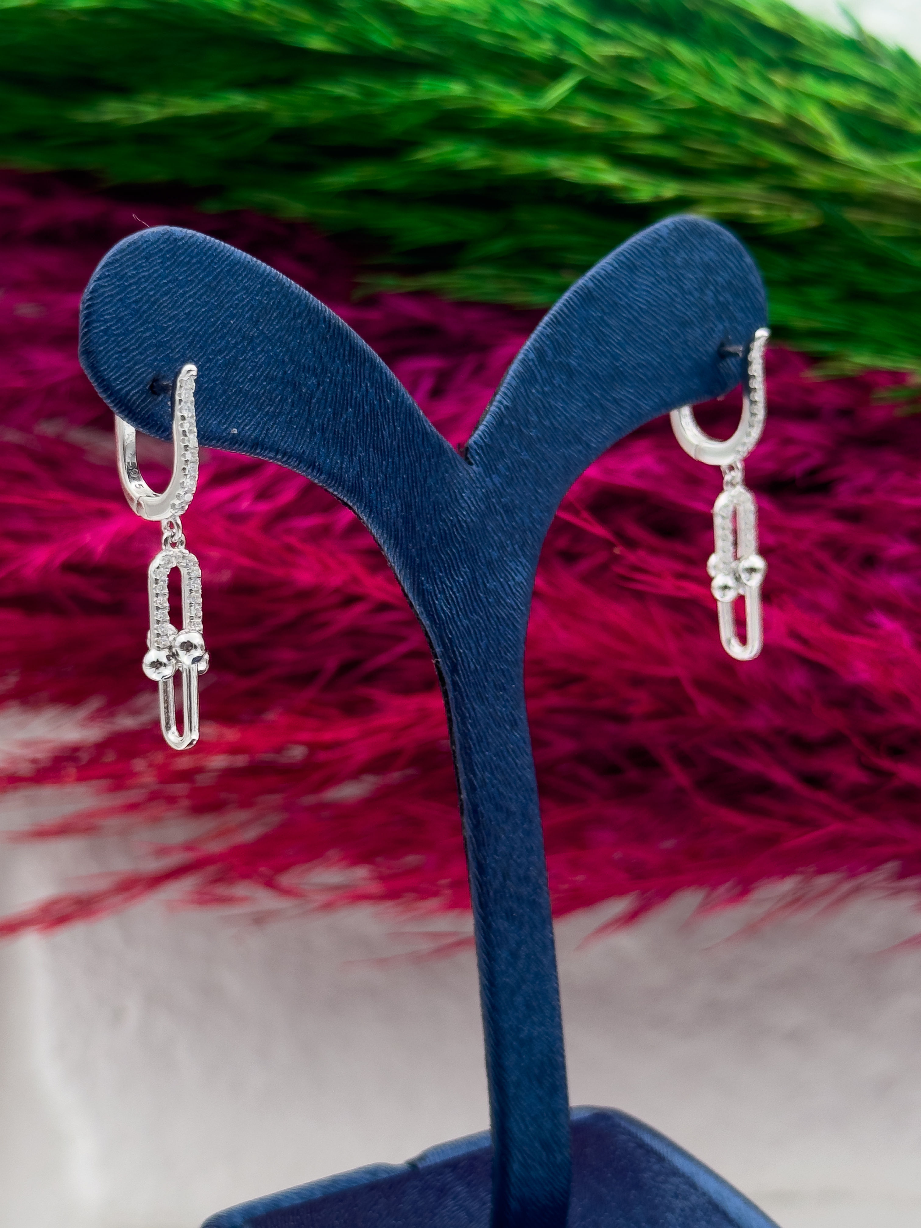 925 Ayar Gümüş Özel Tasarım Ataç Modeli Popüler Kadın Küpe