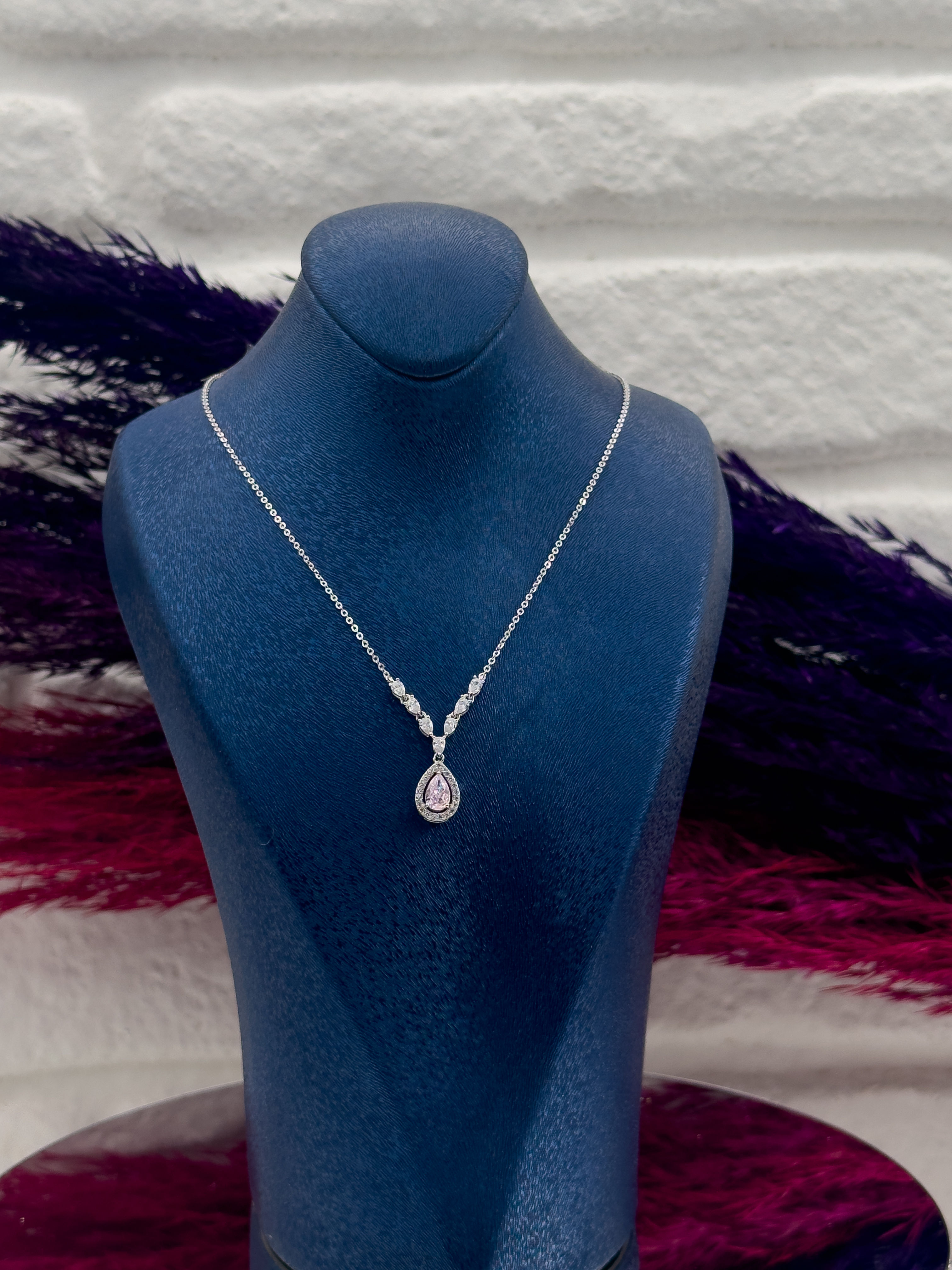 925 Ayar Gümüş Pembe Kuvars Taşlı Özel Tasarım Lüks Kadın Kolye