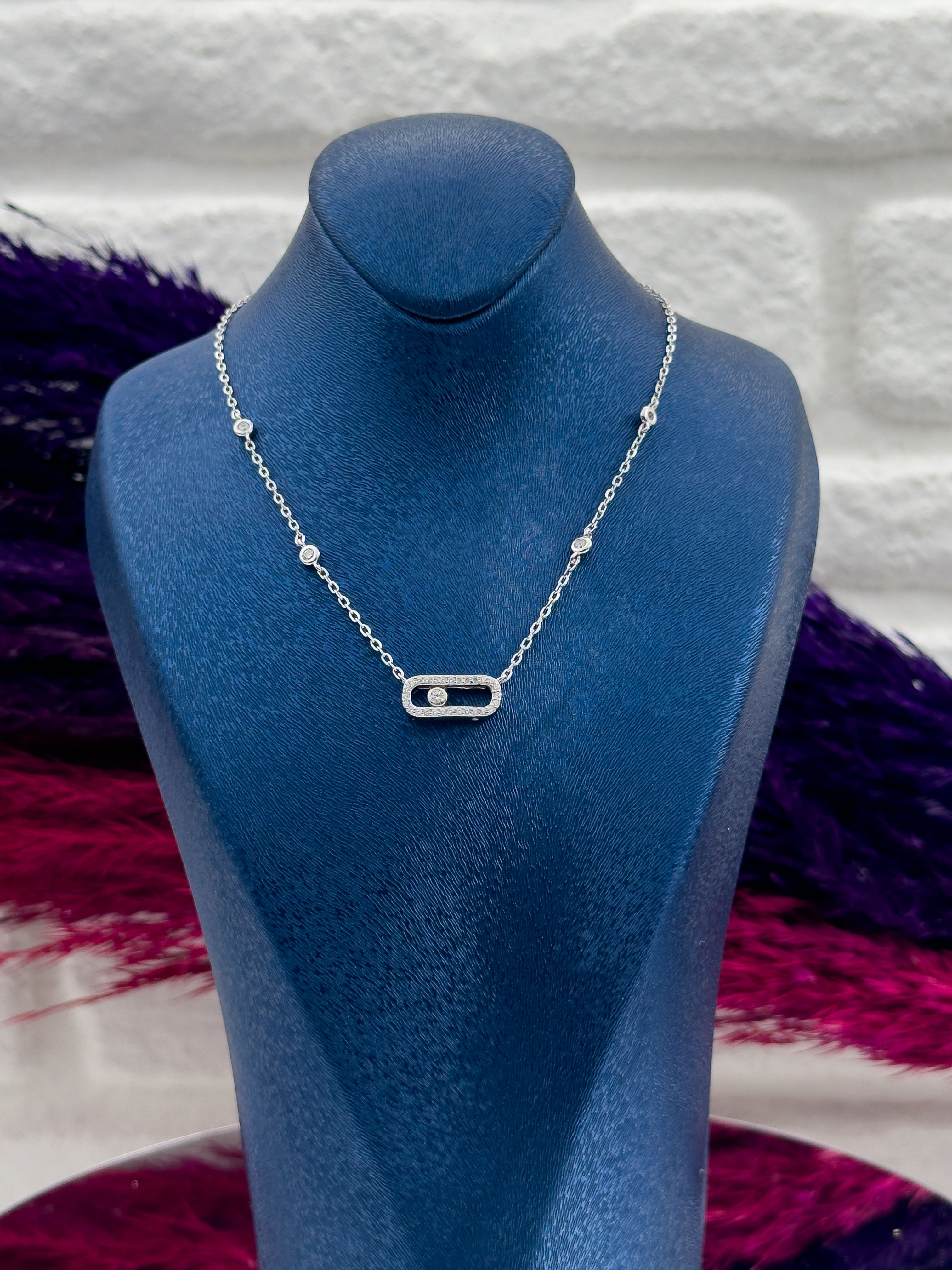 925 Ayar Gümüş Özel Tasarım Su Yolu Modeli Zarif Kadın Kolye