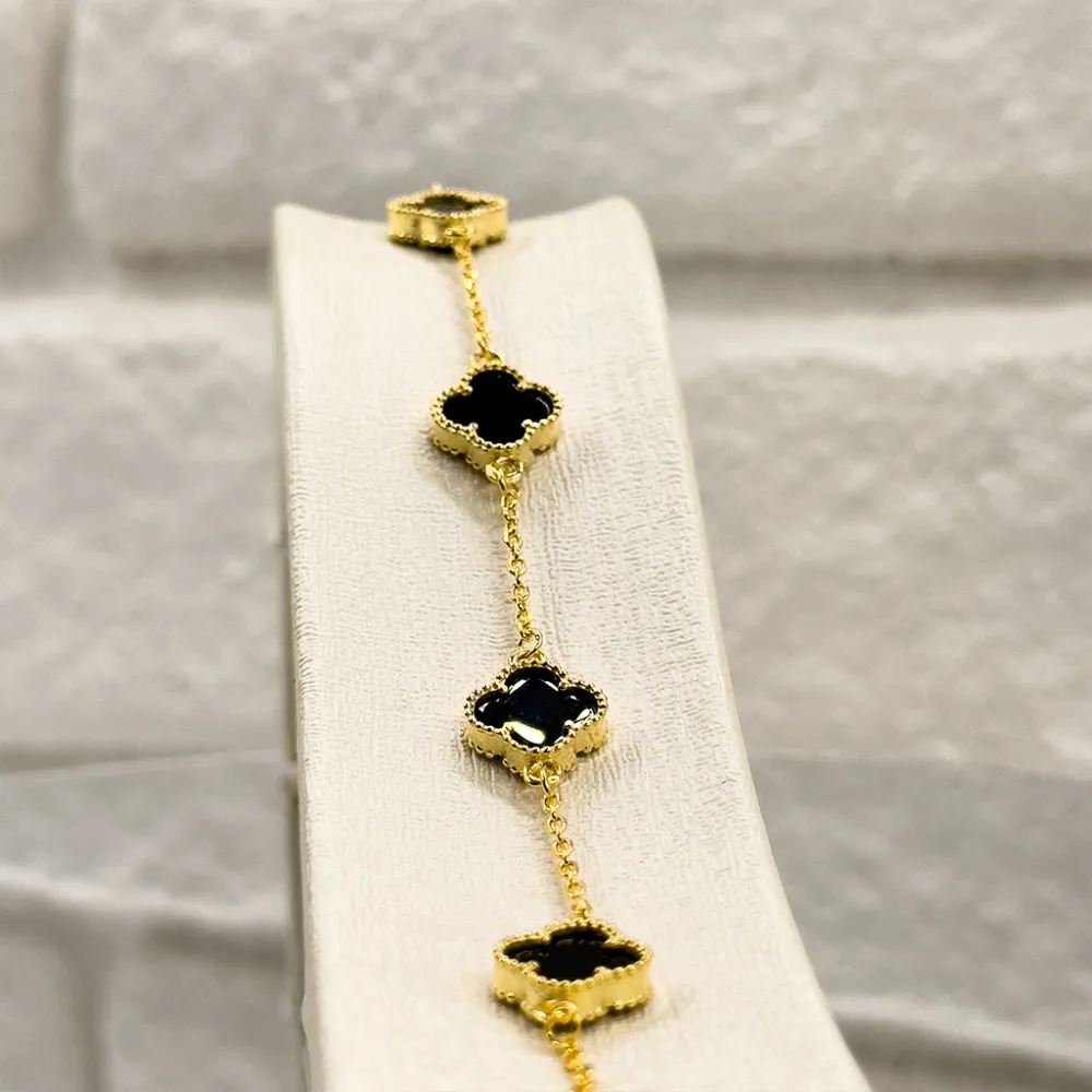 Gold Renk Onix Taşlı Yonca Gümüş Bileklik