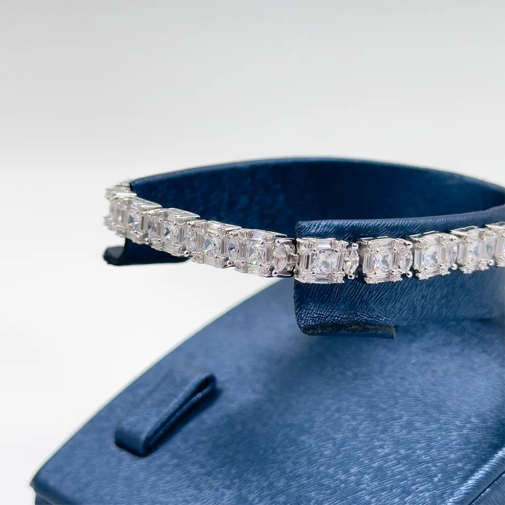 Pırlanta Montür Su Yolu Gümüş Bileklik