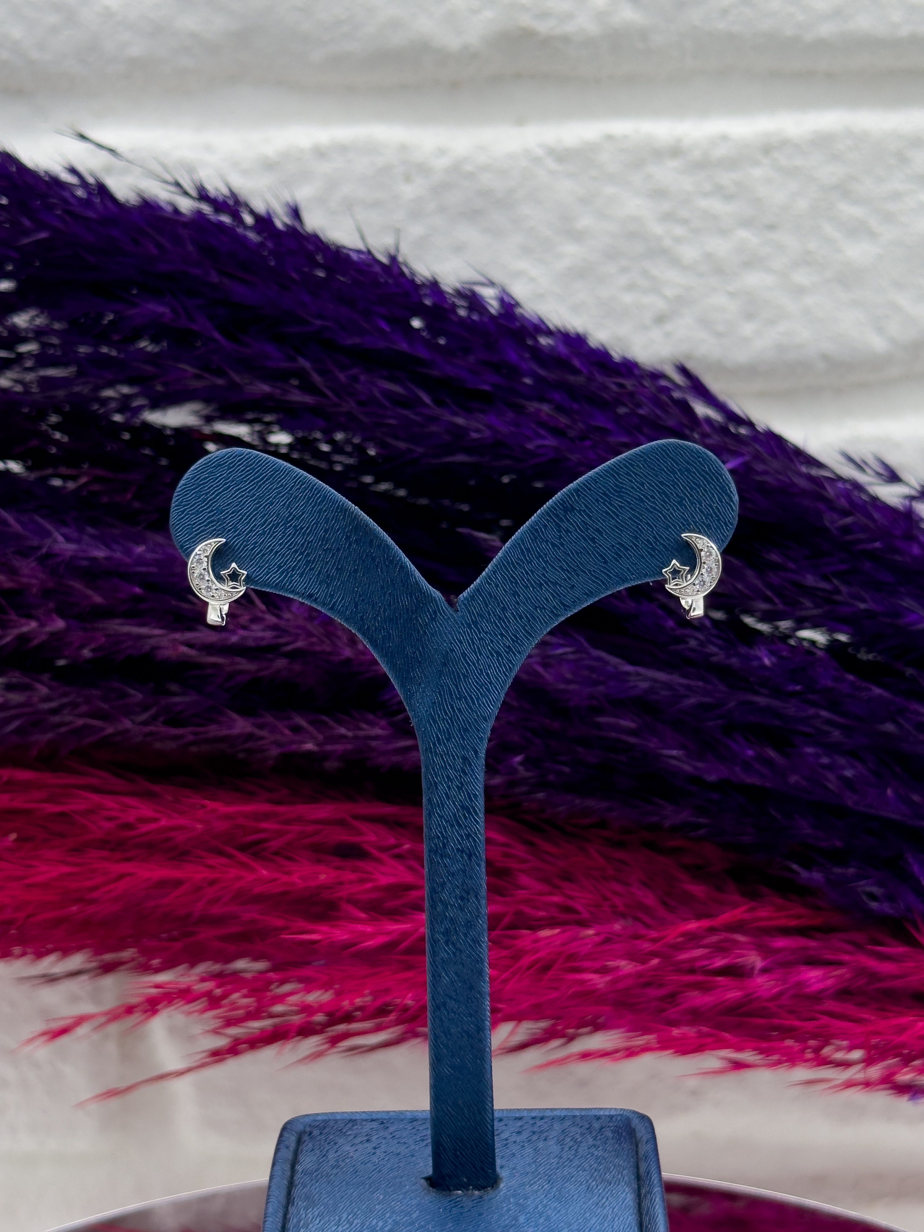 925 Ayar Gümüş Ayyıldız Modeli Zarif Kız Çocuk Küpesi