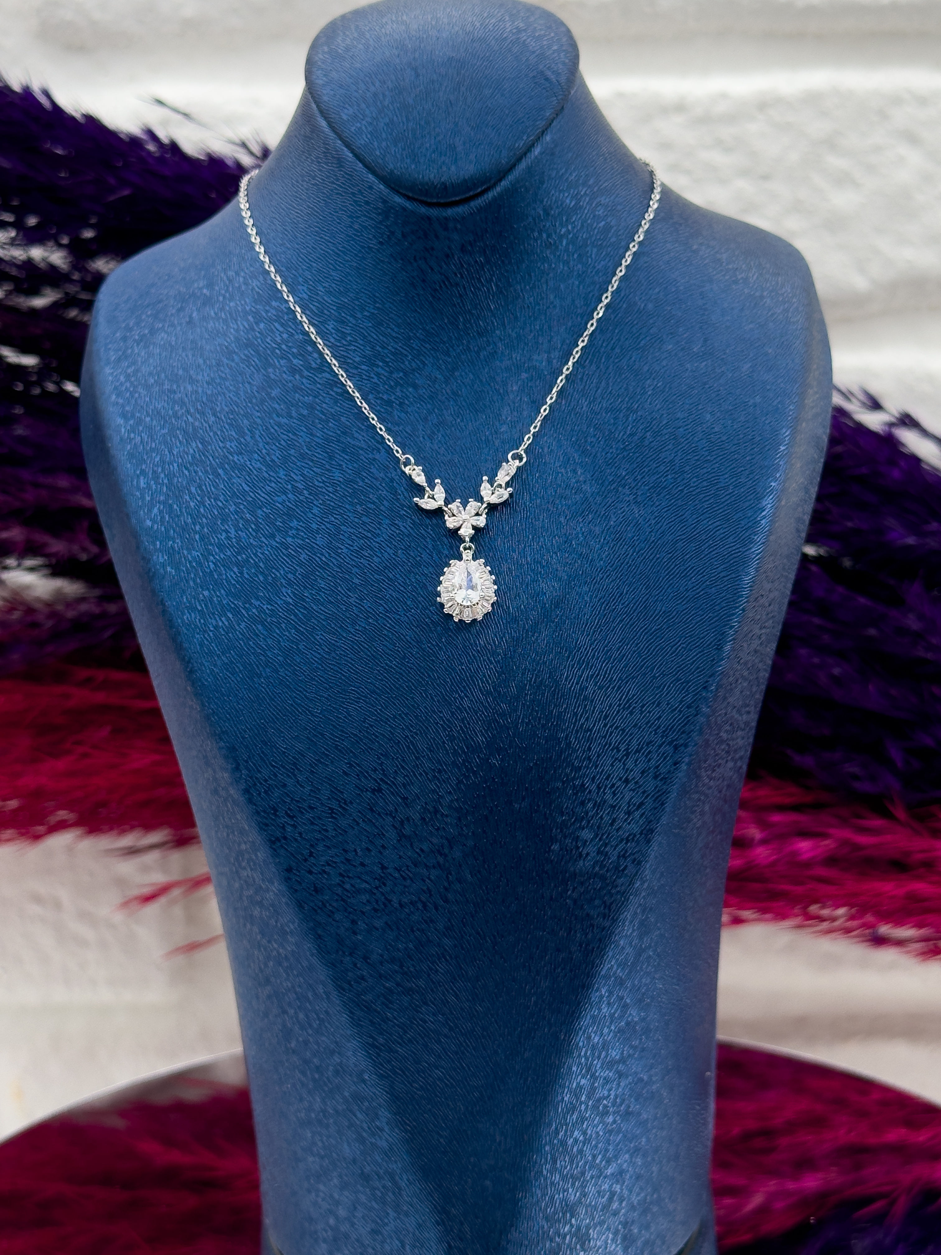 925 Ayar Gümüş Damla Taşlı Özel Tasarım Popüler Kadın Kolye