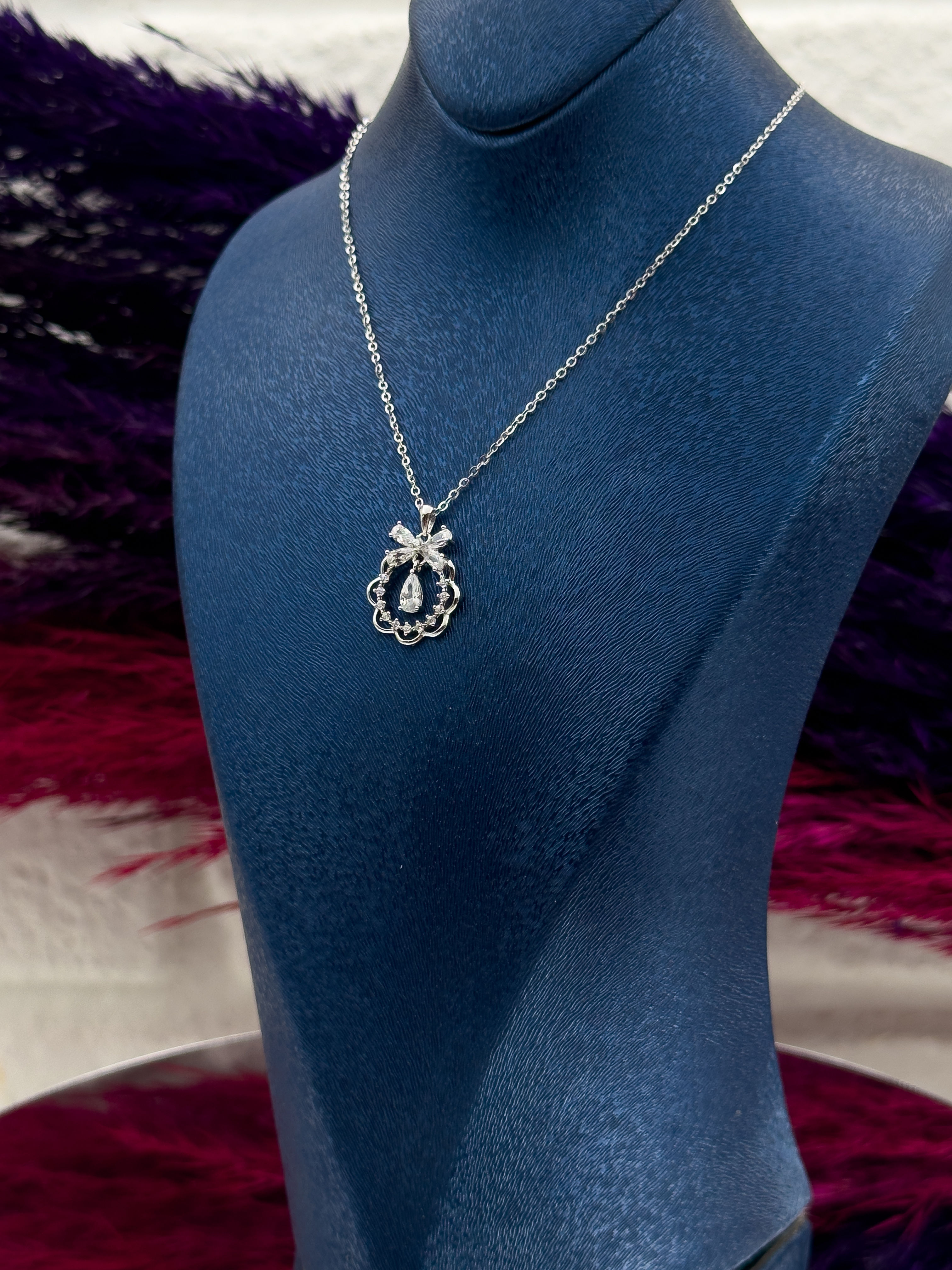 925 Ayar Gümüş Özel Tasarım Damla Kurdela Desenli Popüler Kadın Kolye