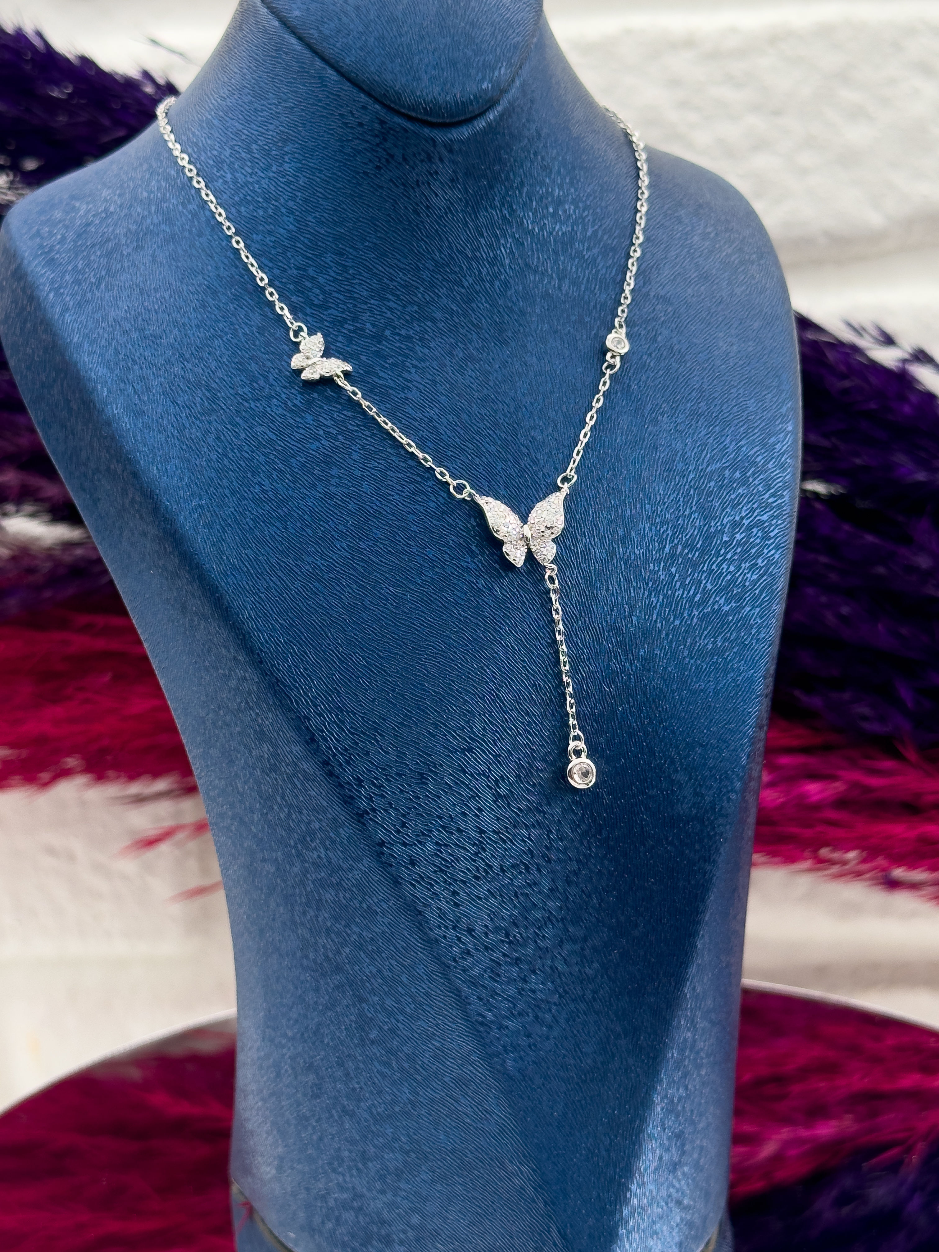 925 Ayar Gümüş Özel Tasarım Kelebek Modeli Zarif Kadın Kolye