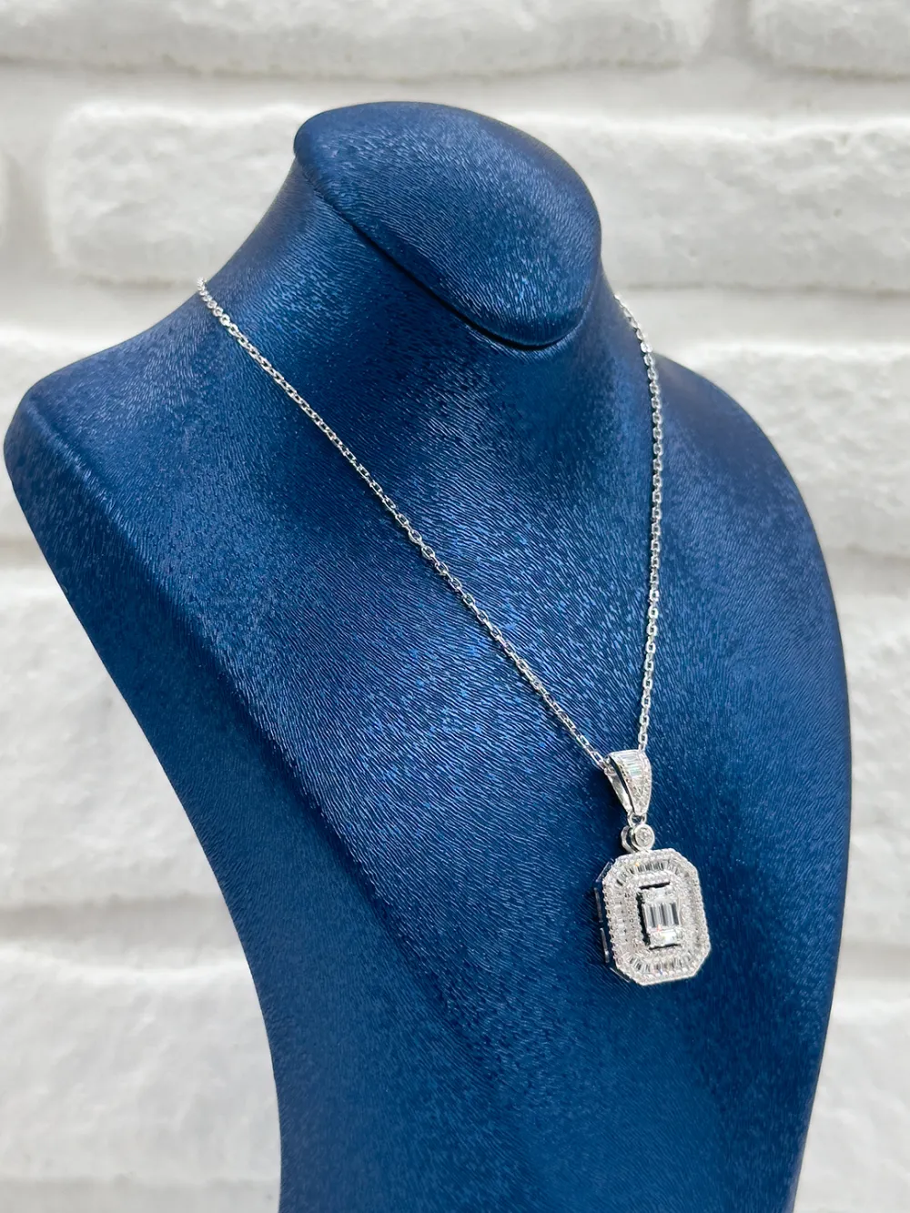 Pırlanta Montür Baget Taşlı Kadın Gümüş Kolye