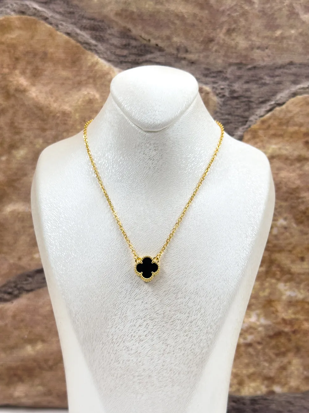 Gold Renk Siyah Onix Taşlı Yonca Kadın Gümüş Kolye - Onix Kolye