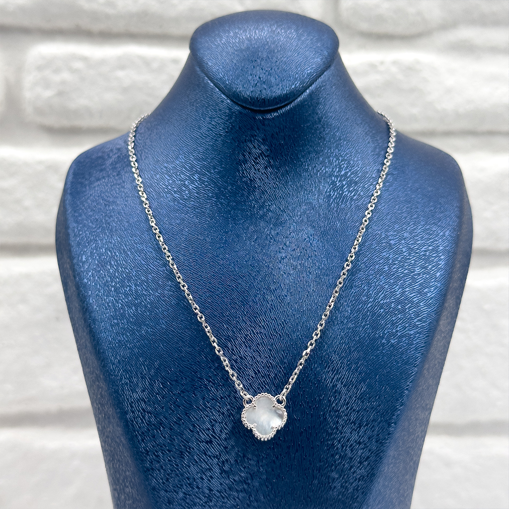 Sedef Taşlı Van Cleef Gümüş Kolye