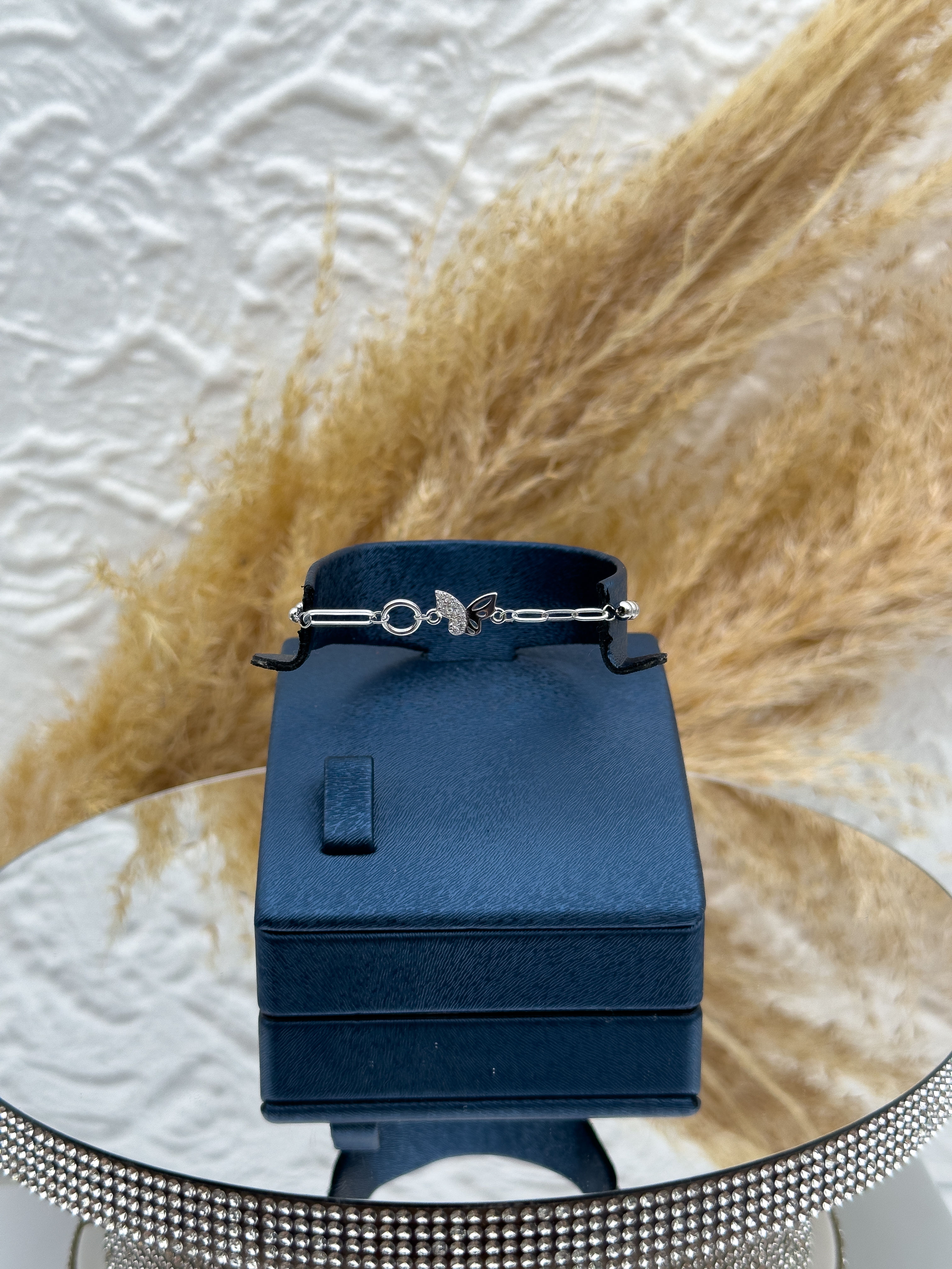 925 Ayar Gümüş Zirkon Taşlı Kelebek Figürlü Spor Kadın Bileklik – Ataç Zincir Modern Tasarım