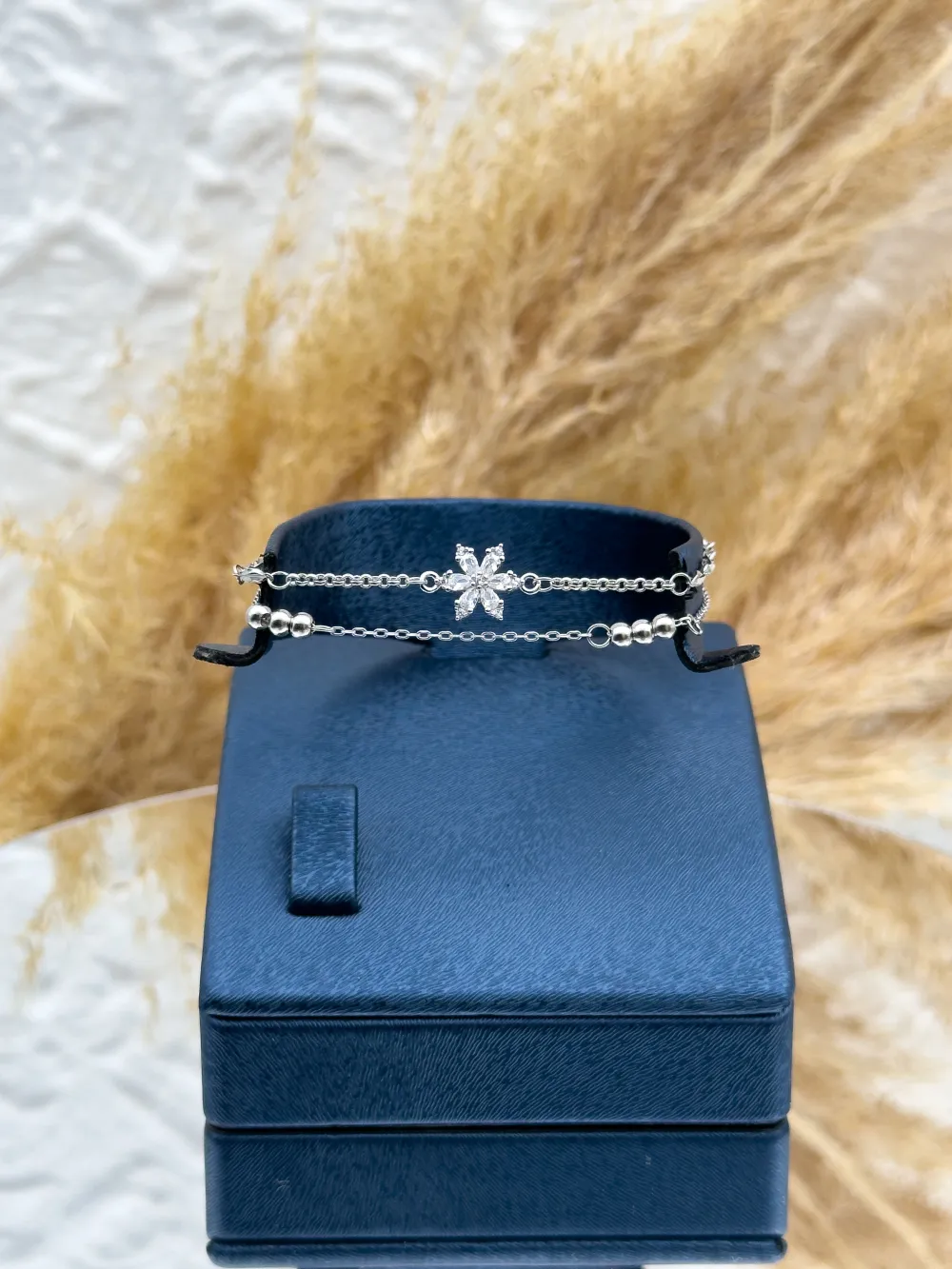 925 Ayar Gümüş Dorikalı Kuzey Yıldızı Figürlü Spor Kadın Bileklik – Taş Detaylı Zarif Tasarım