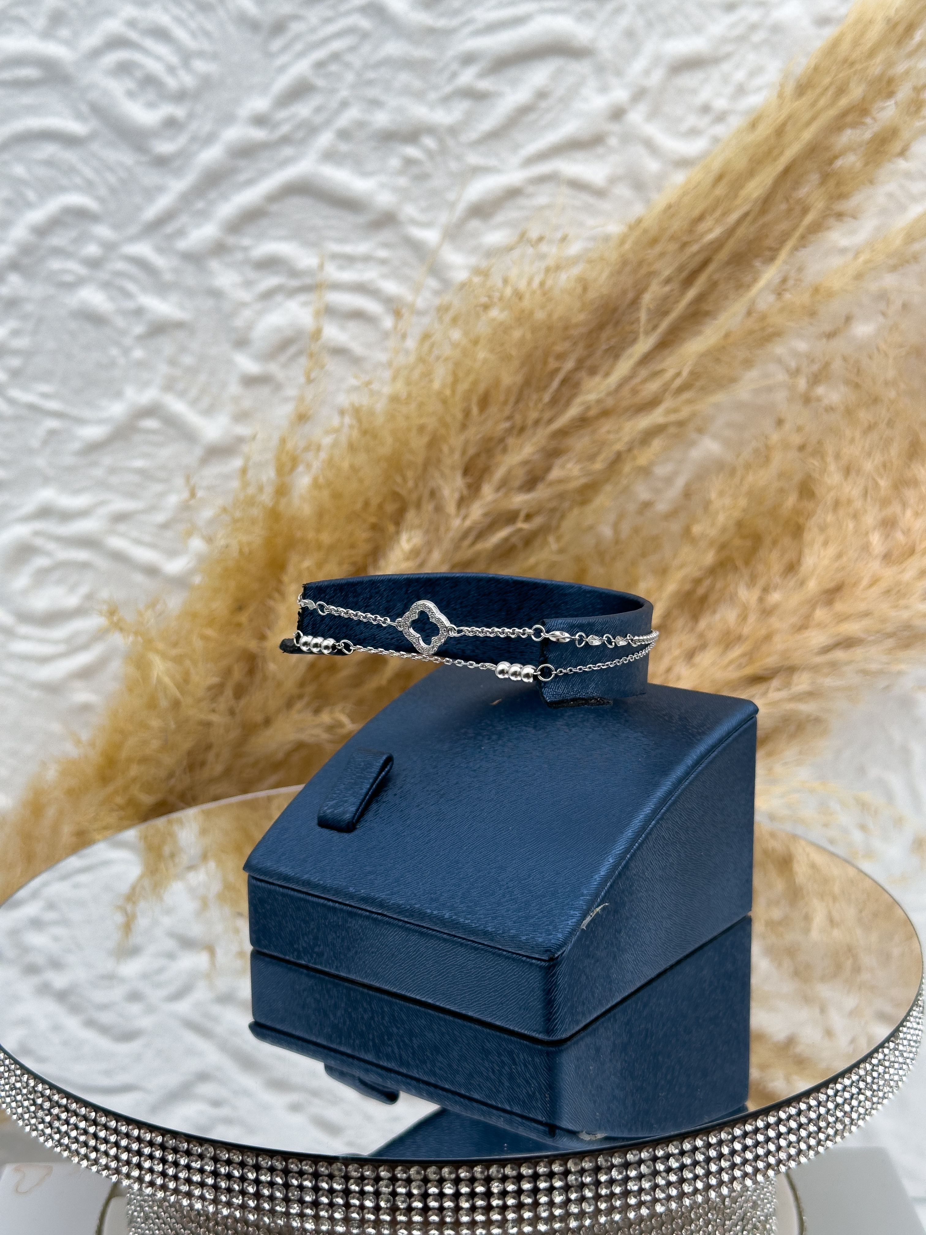 925 Ayar Gümüş Dorikalı Yonca Modeli Bayan Bileklik – Şans ve Zarafetin Buluşması