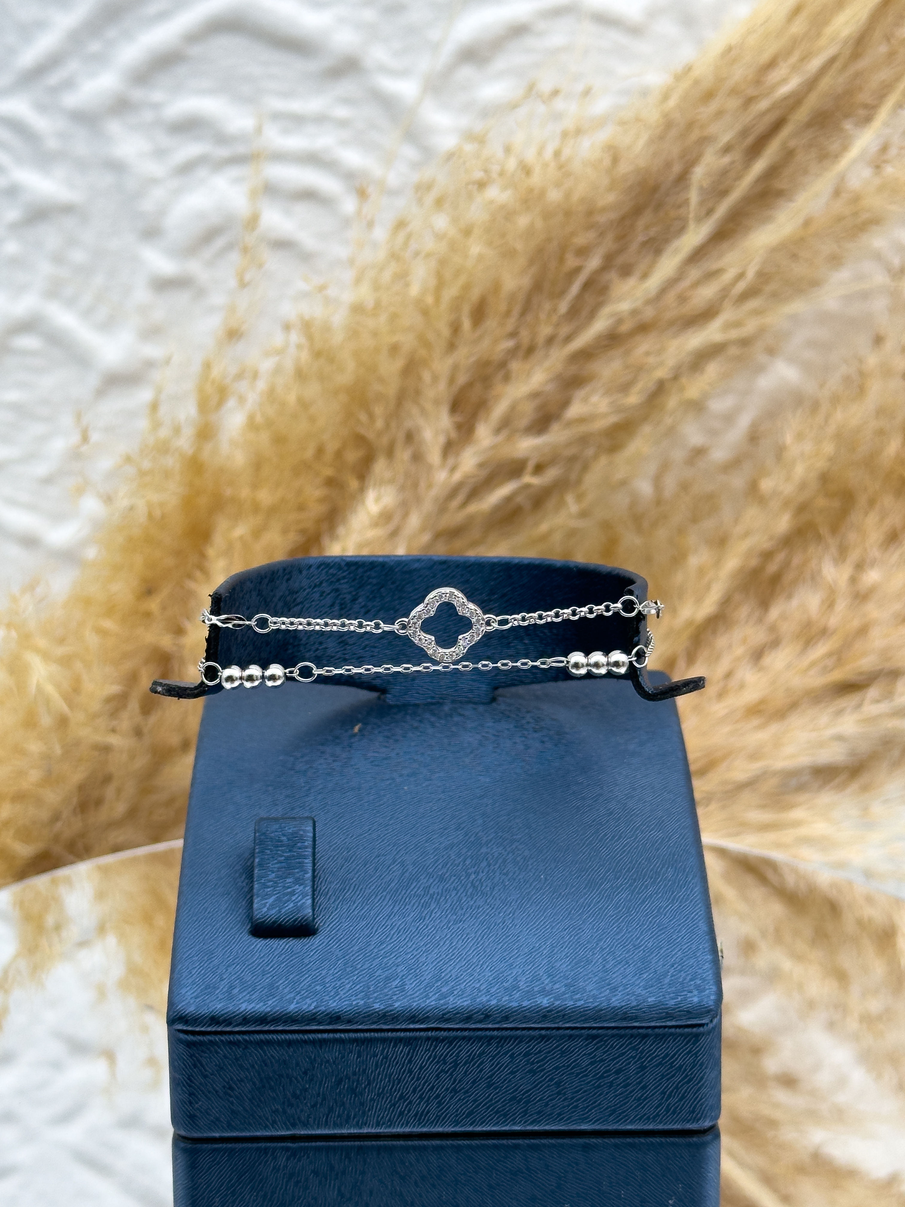 925 Ayar Gümüş Dorikalı Yonca Modeli Bayan Bileklik – Şans ve Zarafetin Buluşması