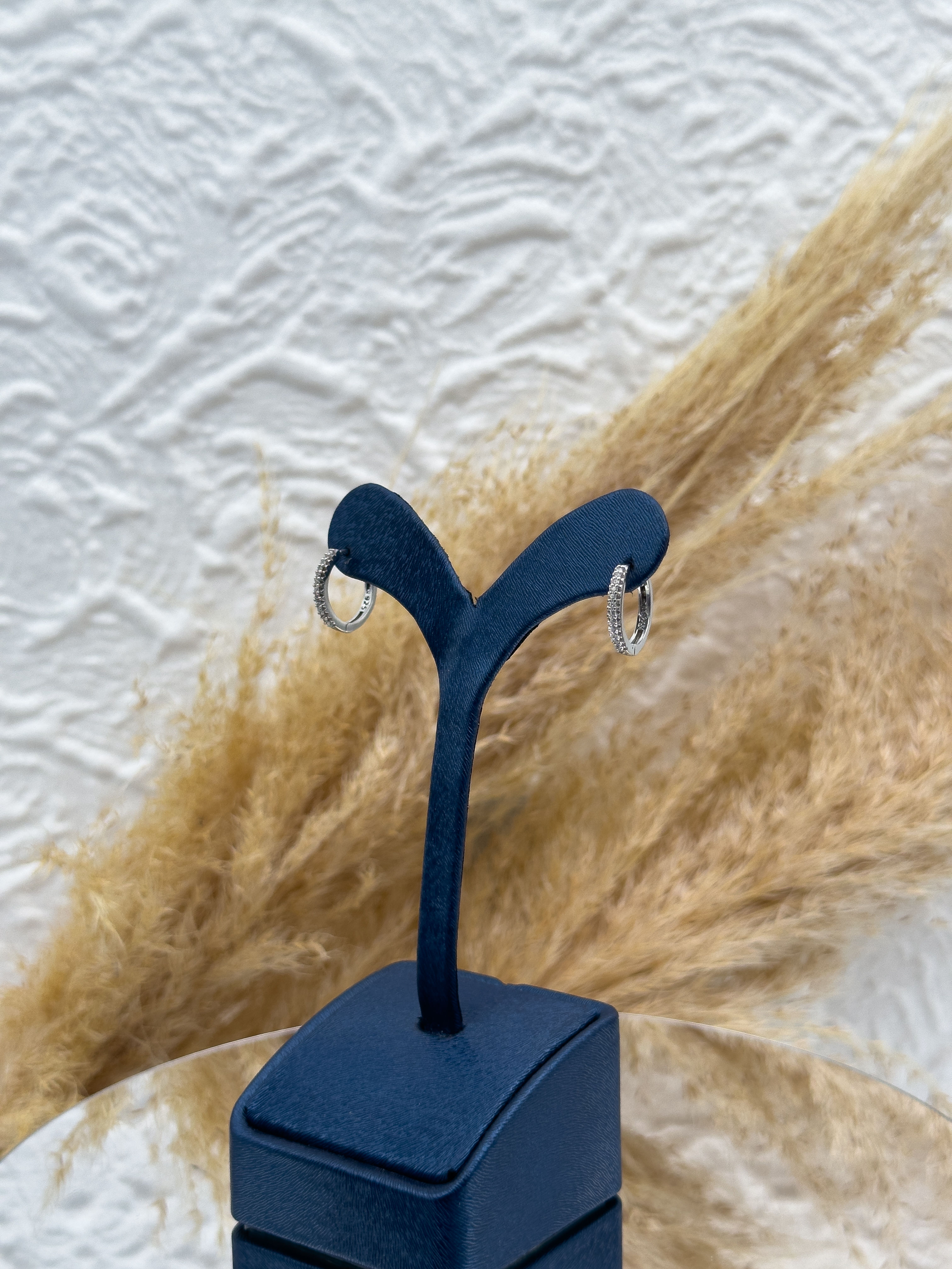 925 Ayar Gümüş Minimal Halka Zirkon Taşlı Kadın Küpe – Günlük Kullanım