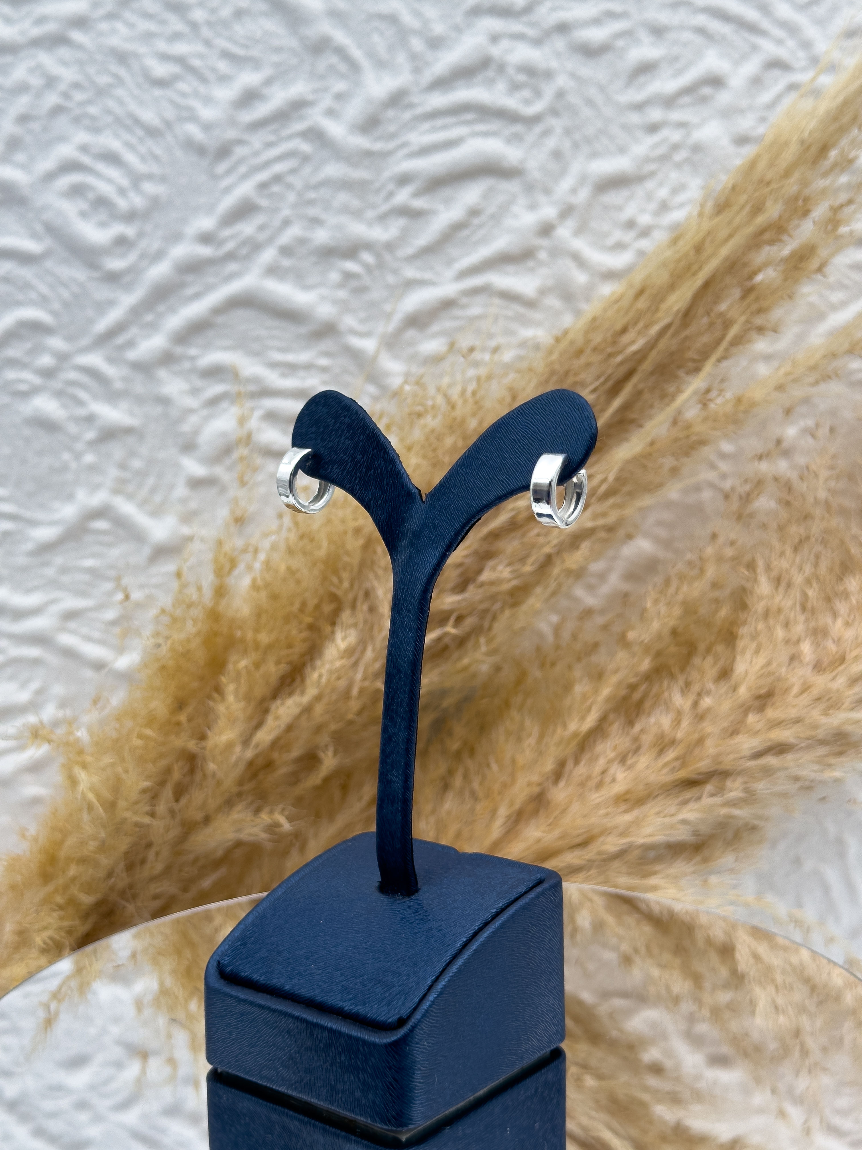 925 Ayar Gümüş Taşsız Spor Halka Küpe – Minimal, Modern ve Trend Kadın Küpe