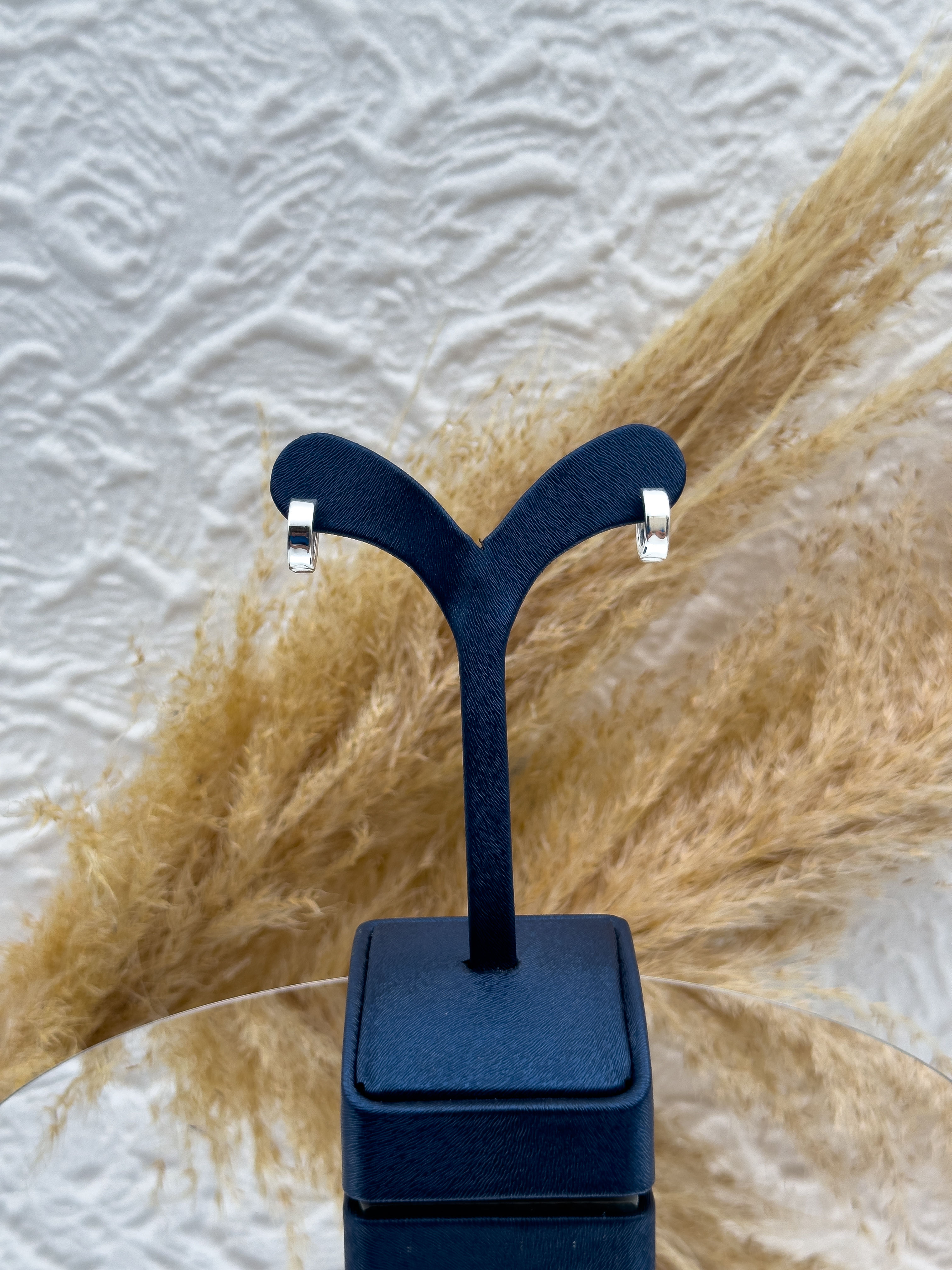 925 Ayar Gümüş Taşsız Spor Halka Küpe – Minimal, Modern ve Trend Kadın Küpe