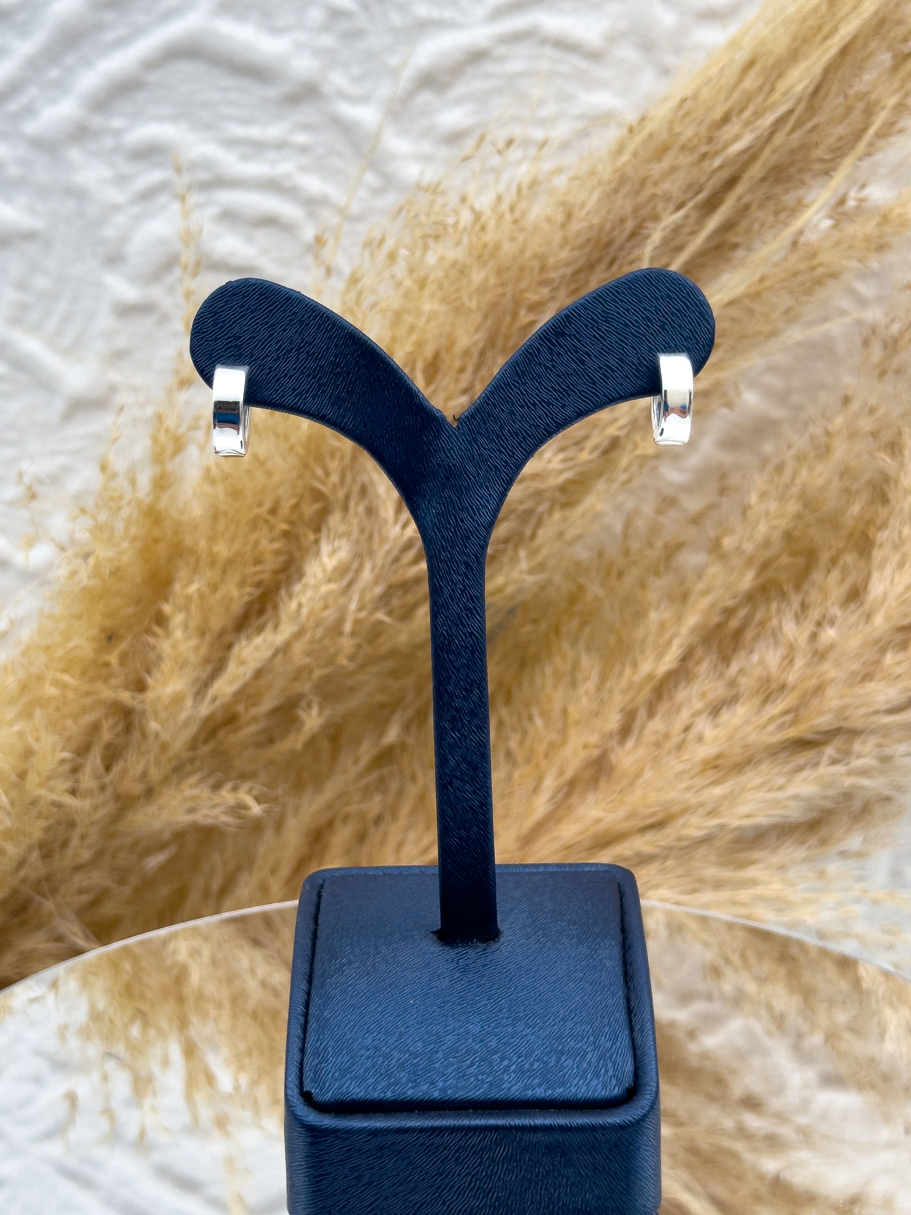 925 Ayar Gümüş Taşsız Spor Halka Küpe – Minimal, Modern ve Trend Kadın Küpe