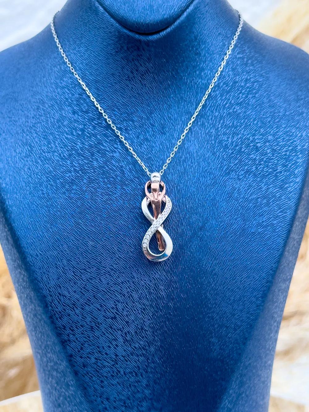 925 Ayar Gümüş Rose & Beyaz Özel Tasarım Sonsuzluk Kolye – Taşlı Zarif Kadın Kolye