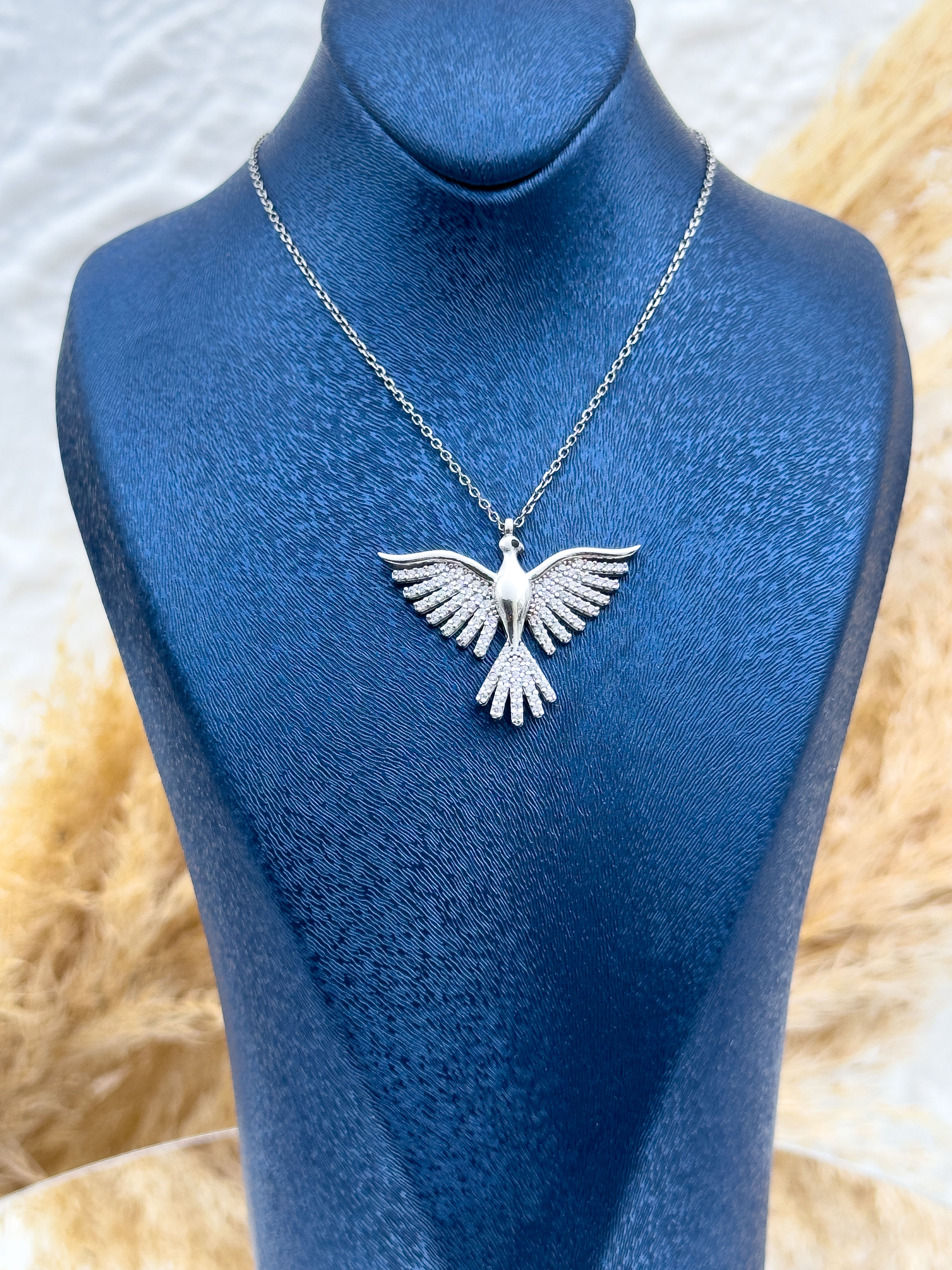 925 Ayar Gümüş Zirkon Taşlı Zümrüdüanka Kuşu Kolye – Özel Tasarım, Işıltılı Kadın Hediyelik Takı