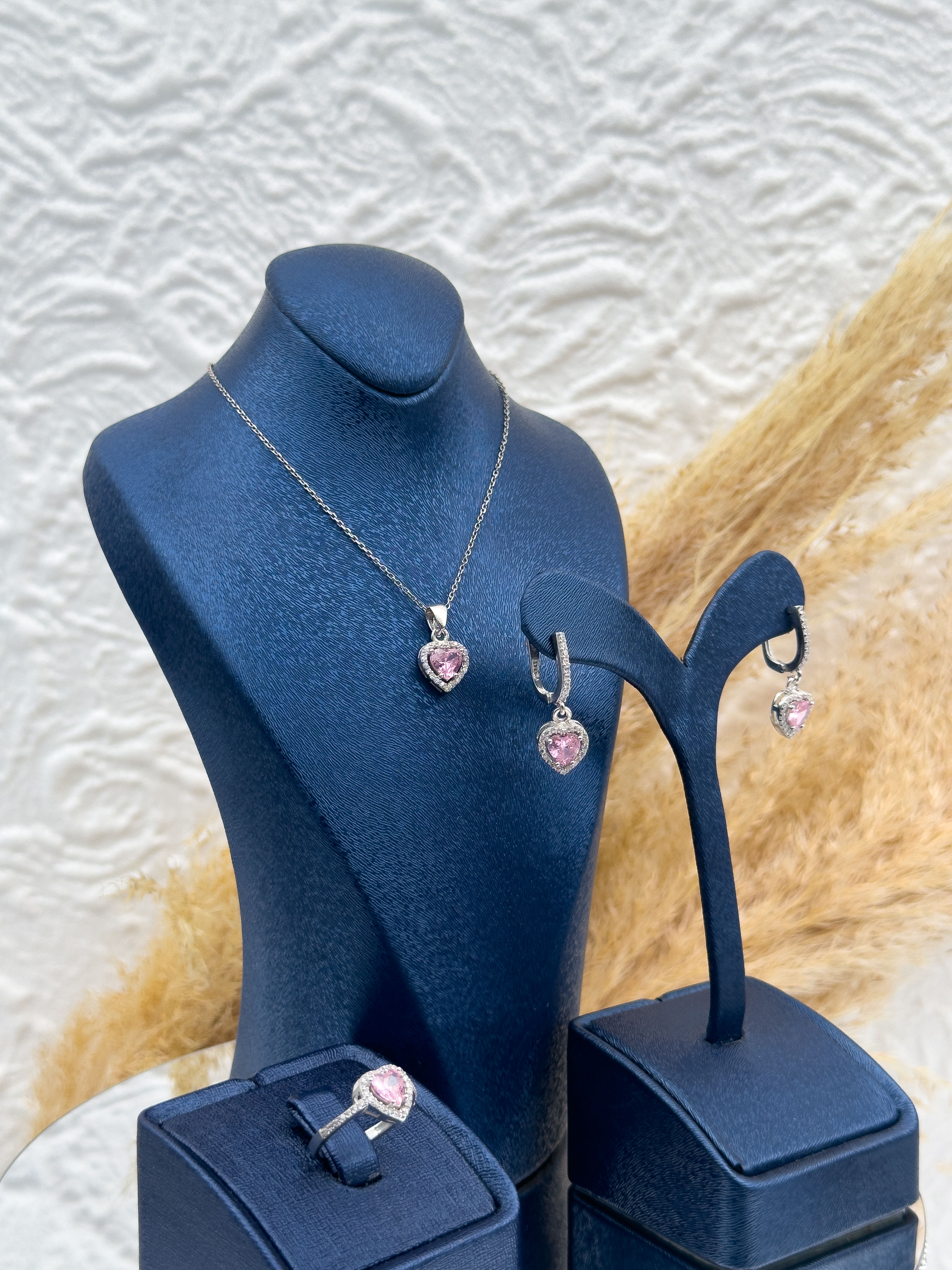 925 Ayar Gümüş Pembe Kuvars Taşlı Kalp Detaylı 3’lü Kadın Takı Seti