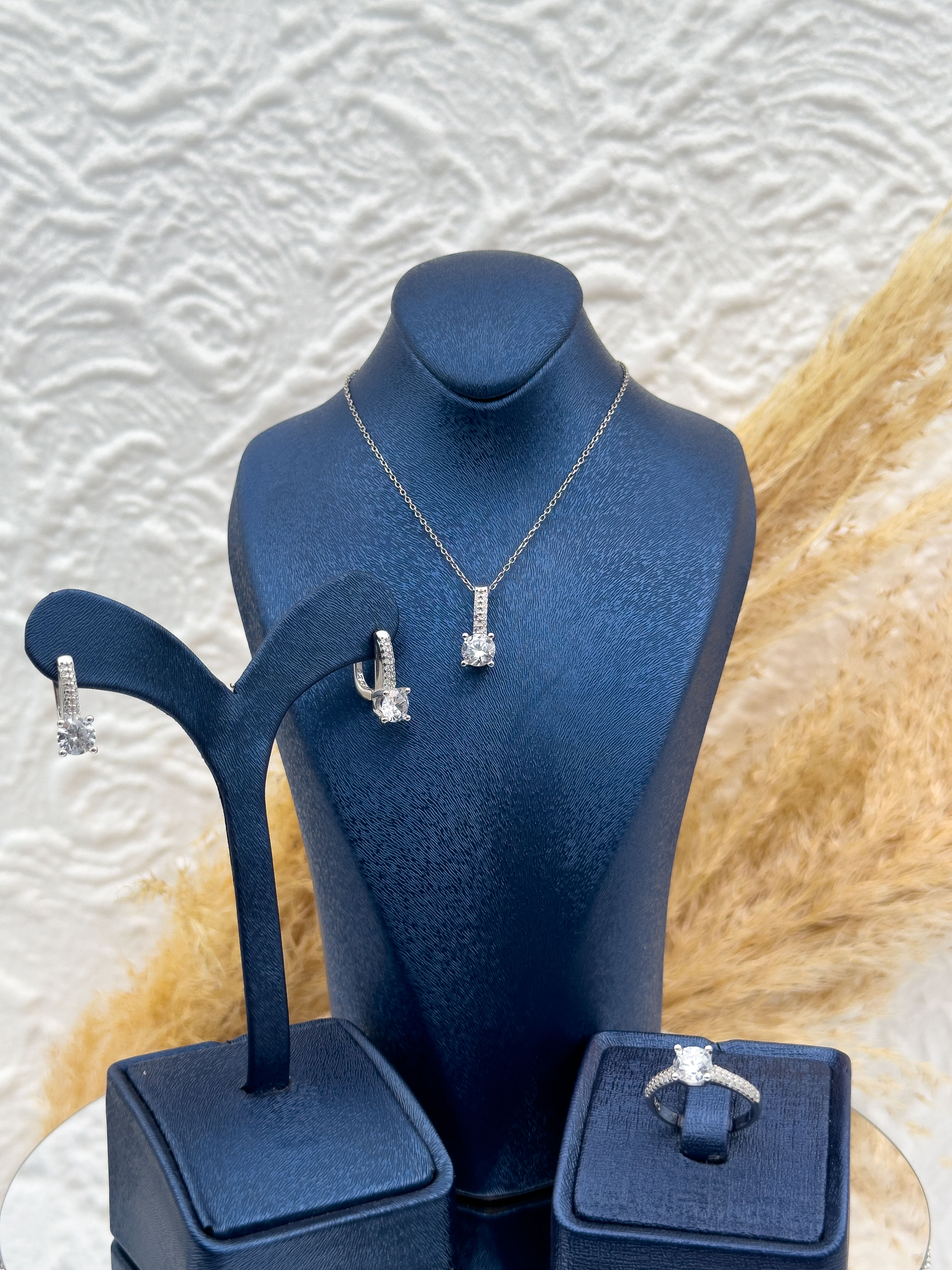 925 Ayar Gümüş Pırlanta Montür Tektaş Lüks 3’lü Kadın Takı Seti