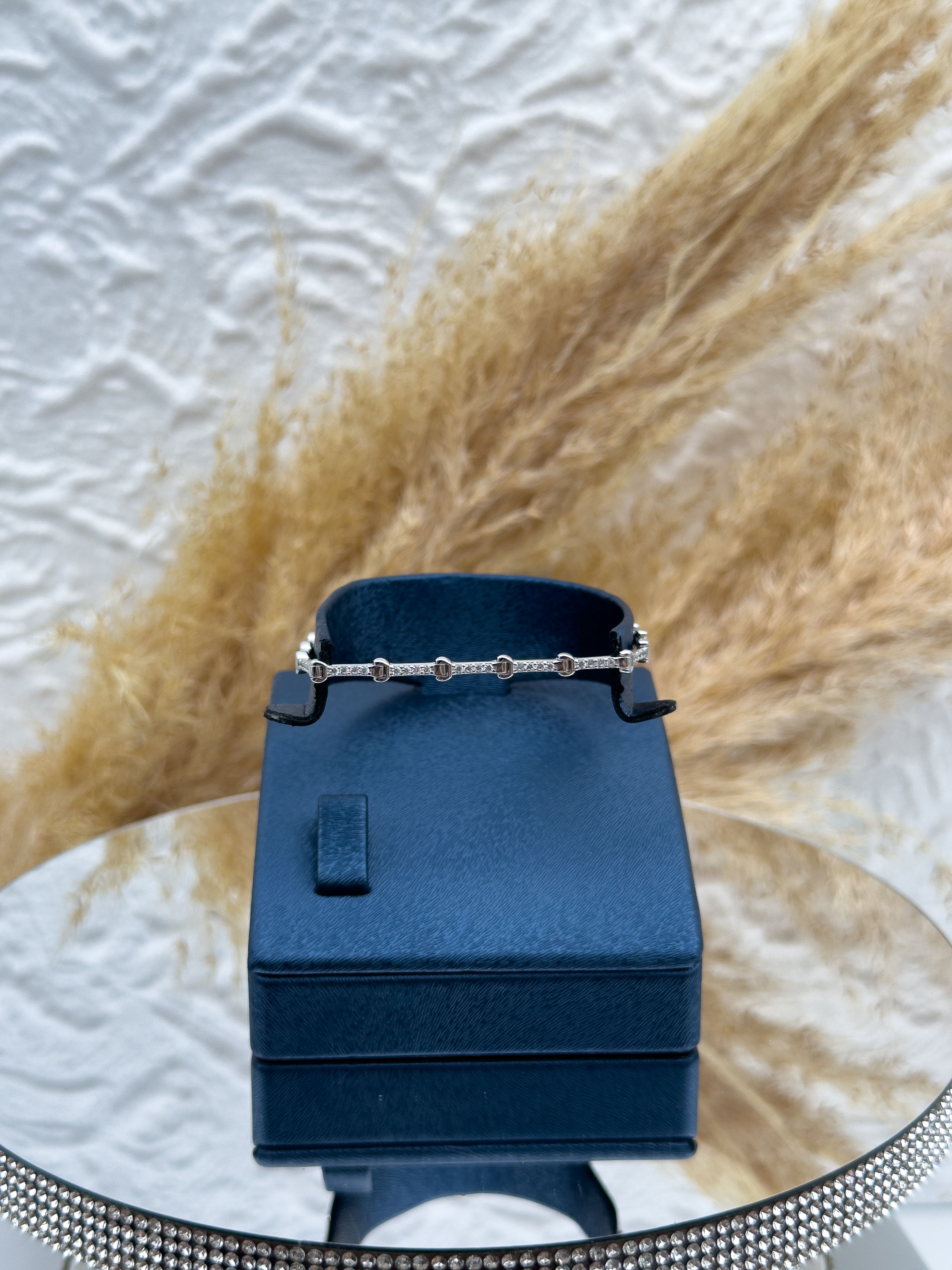 925 Ayar Gümüş Spor Su Yolu Taşlı Kadın Bileklik