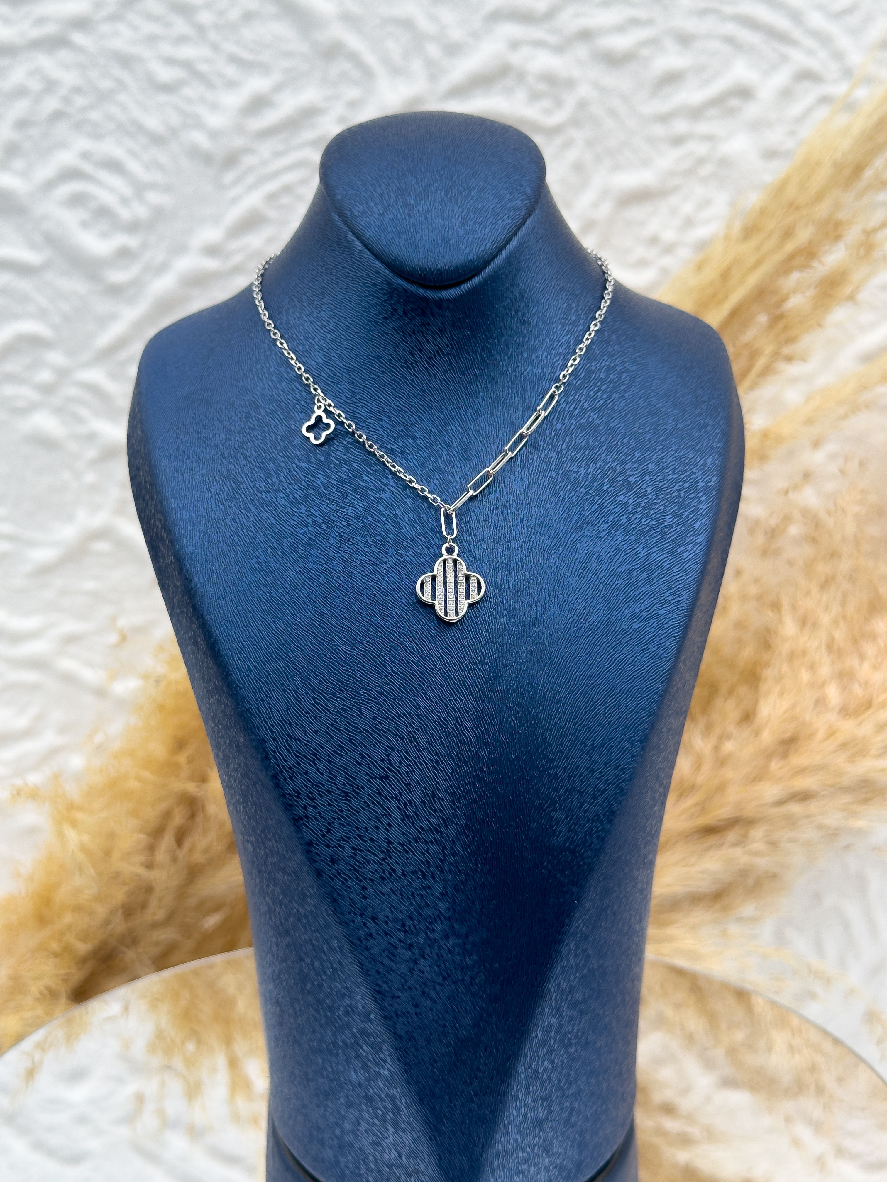 925 Ayar Gümüş Zirkon Taşlı Yonca Kadın Kolye – Özel Tasarım Ataç Zincir