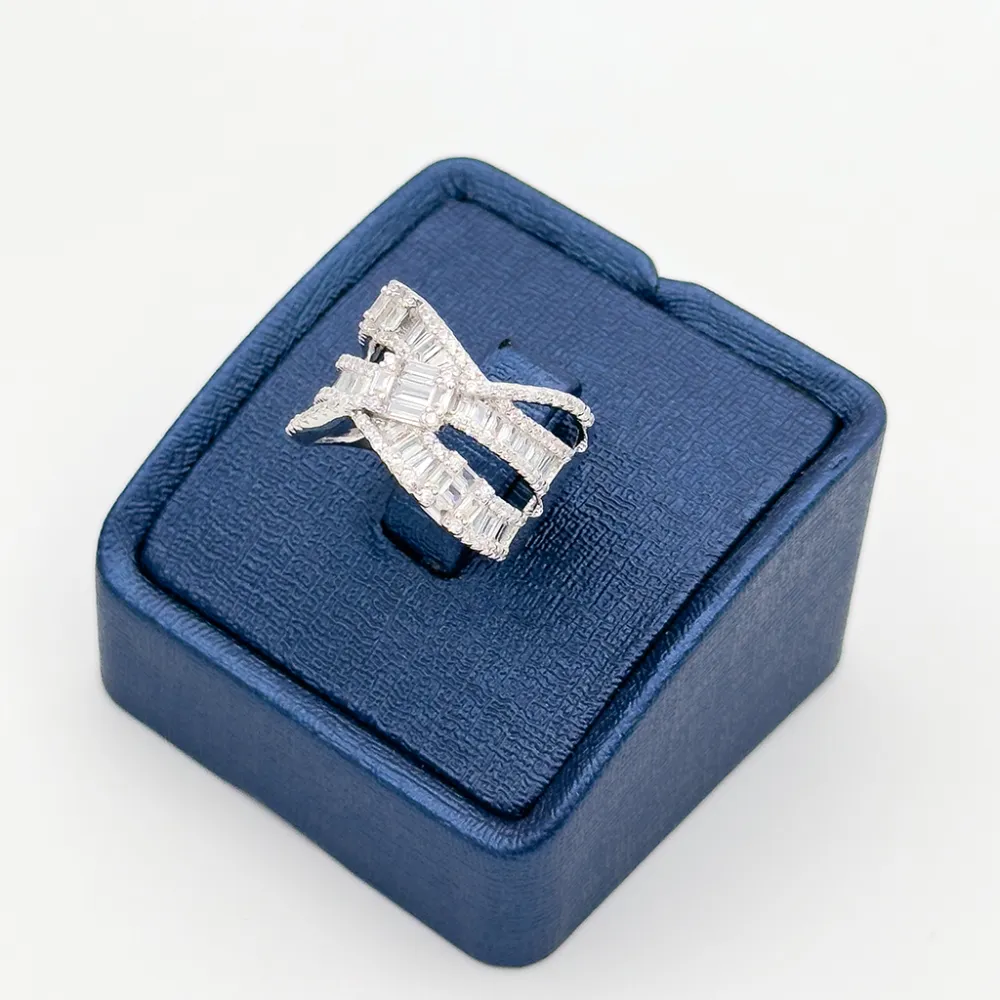 Baget Taşlı Sarmal Gümüş Yüzük